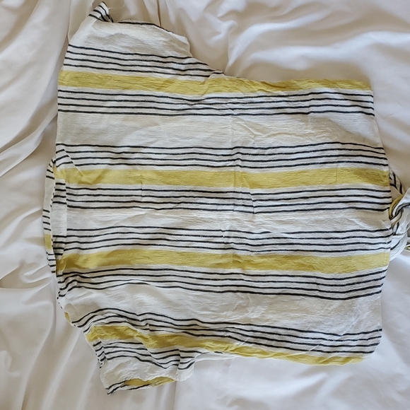 Kismet tie-front top - Picture 4 of 4